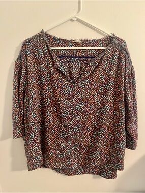 Caslon Multicolor Floral Dot V-Neck Blouse